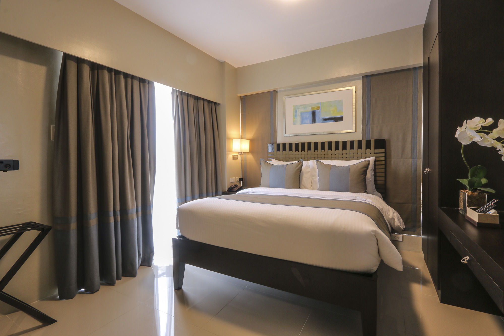 Bellini Suites At Presidio, Lakefront Muntinlupa City Eksteriør bilde